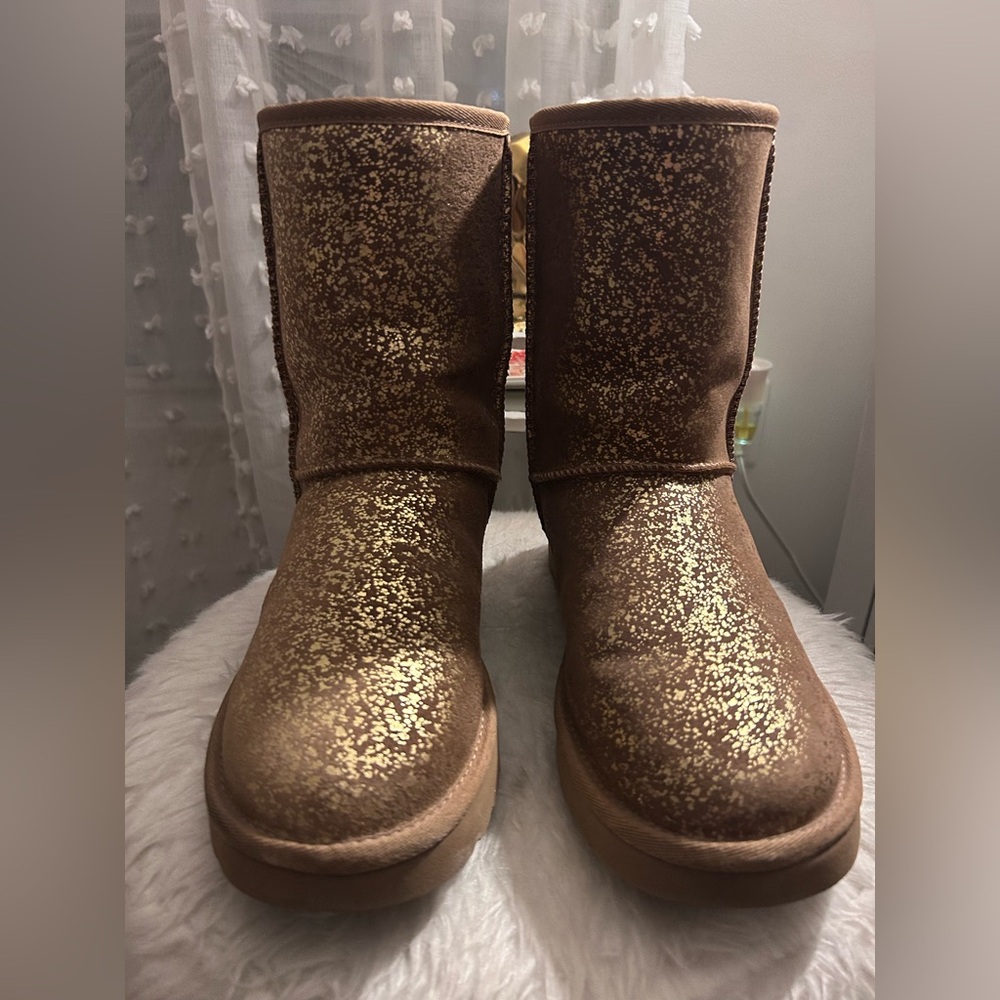 UGG Tan and Gold Speckled Winter Boots